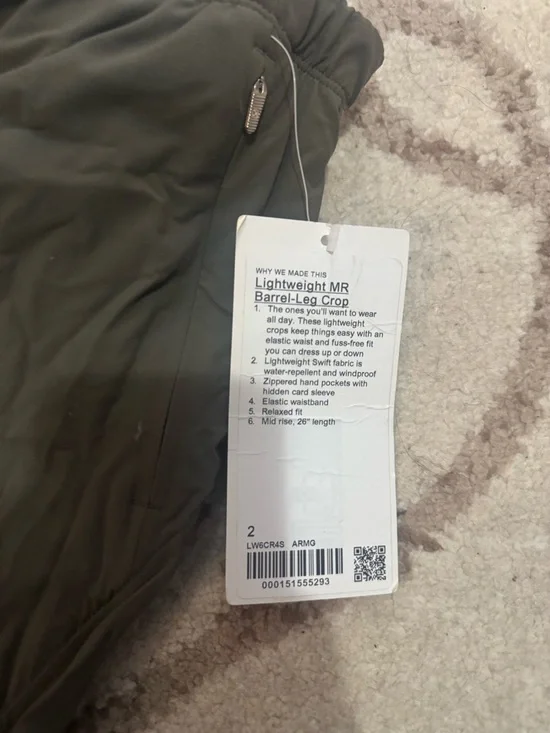 lululemon lightweight mid rise barrel-leg cropped pant - Picture 3 of 3